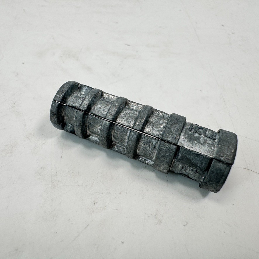 100 Count – Cully 60604 1/4″ L Lag Shield Anchors