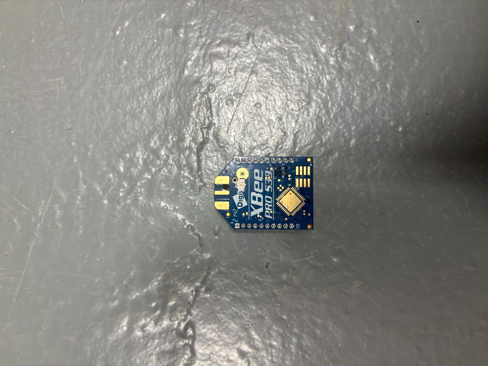 1 piece of BP9B-DMUT-002 900MHz XBee Pro 900MHz DigiMesh wireless from Digi