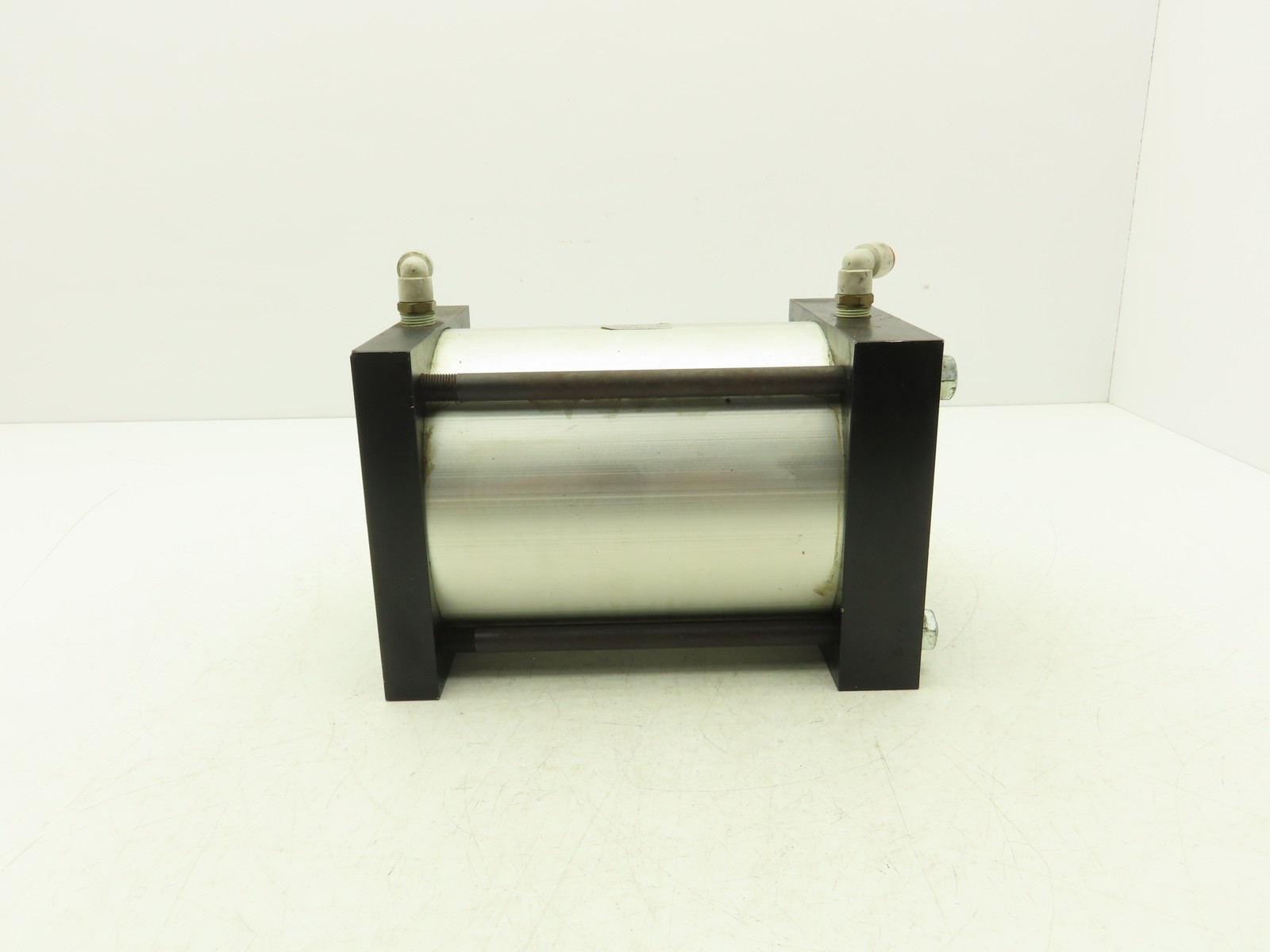 Rockford Air Devices 6×6 Pneumatic Air Cylinder 6″Bore 6″Stroke Tapped Mounting