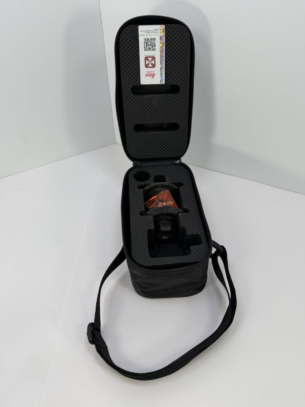 Leica MPR122 Prism with Carry Case