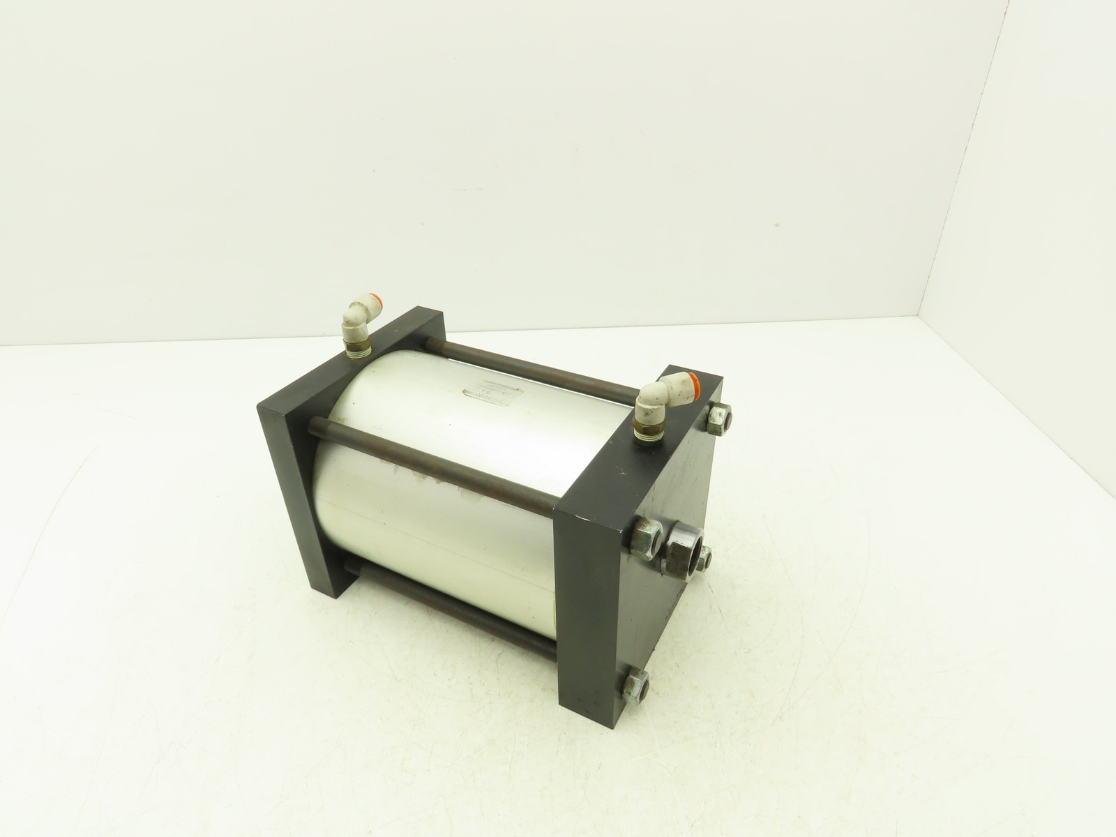 Rockford Air Devices 6×6 Pneumatic Air Cylinder 6″Bore 6″Stroke Tapped Mounting