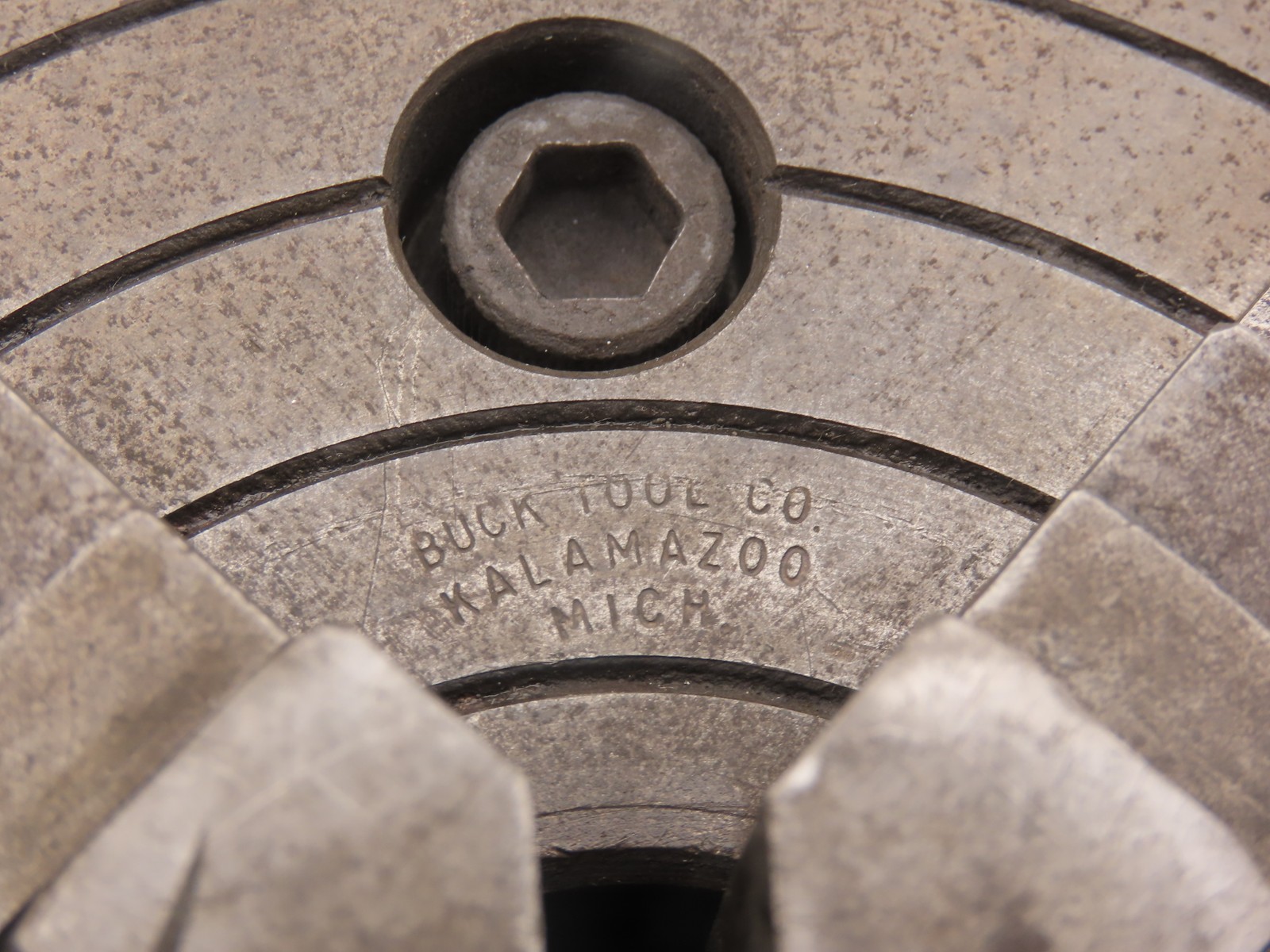 Buck Chuck 1306 4 Jaw Adjustable Independent Manual Lathe Chuck 6″ OD