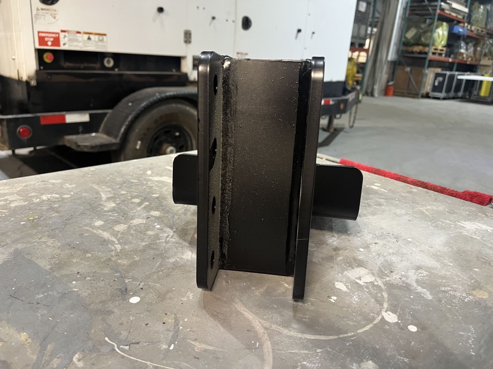 Hitch Mounting Plate for Cummins / MMDI Trailers – P/N: A053P590