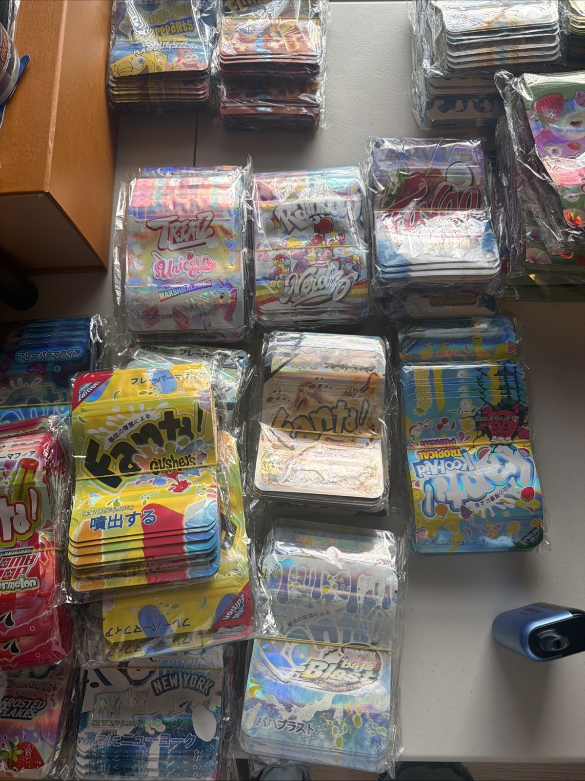 1000 pcs 3.5g Variety Pack Holographic Mylar Bags 10 Designs 100 Of Each TRENDY