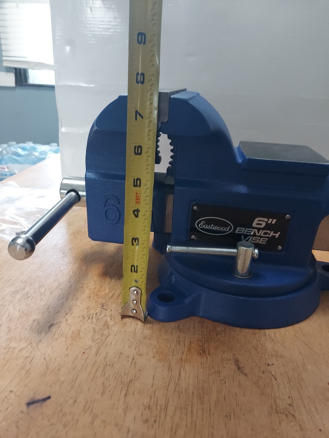 Bench Vise 6″ Jaws HD with Anvil Swivel Base NEW Open Box