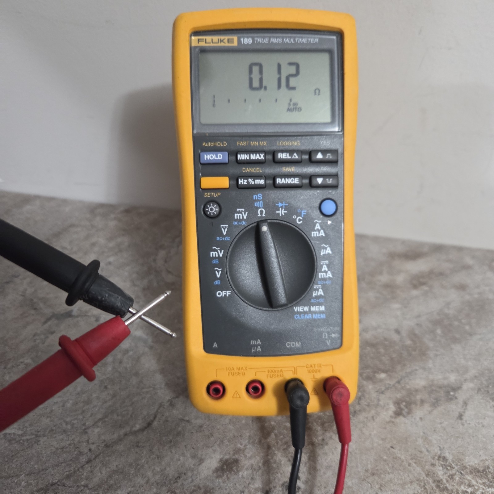 Fluke 189 True RMS Multimeter With Leads and Case Tested *Free Shipping*