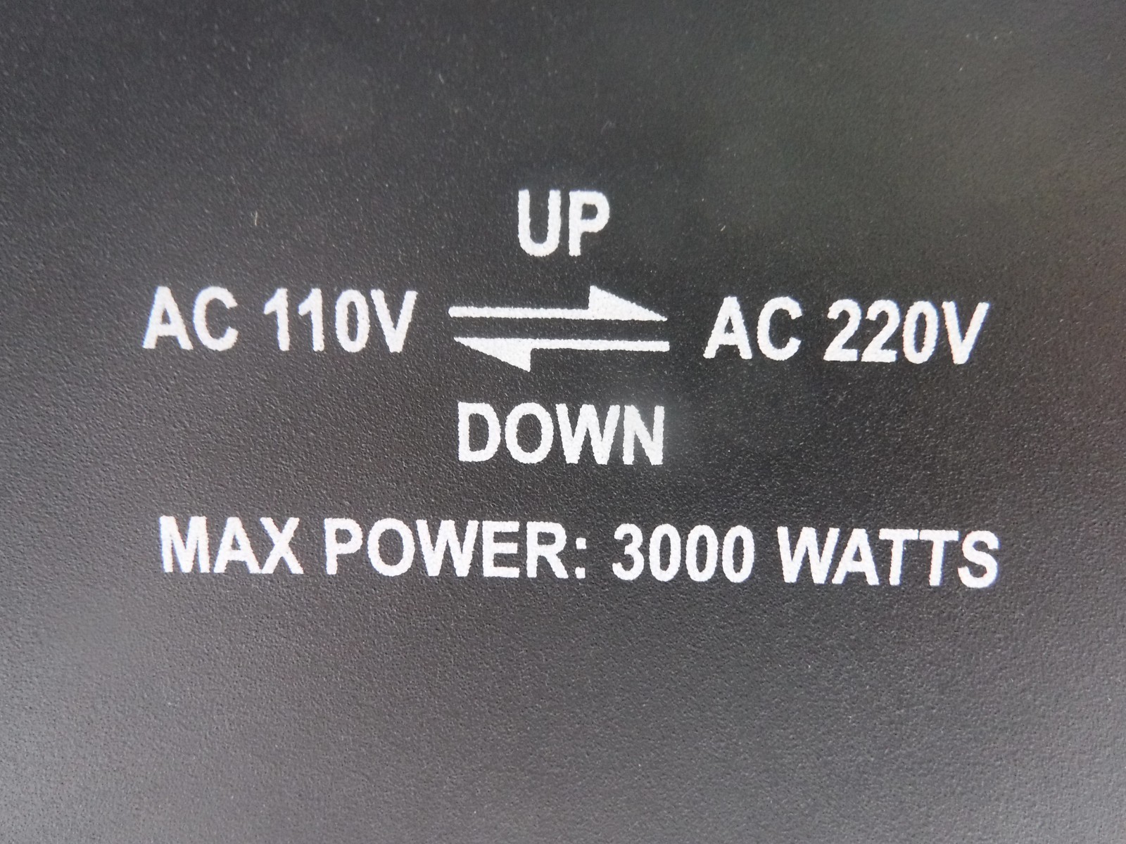 Dayton 16V988 UP/Down Converter Fuse Protection AC Output 110V Or 220V