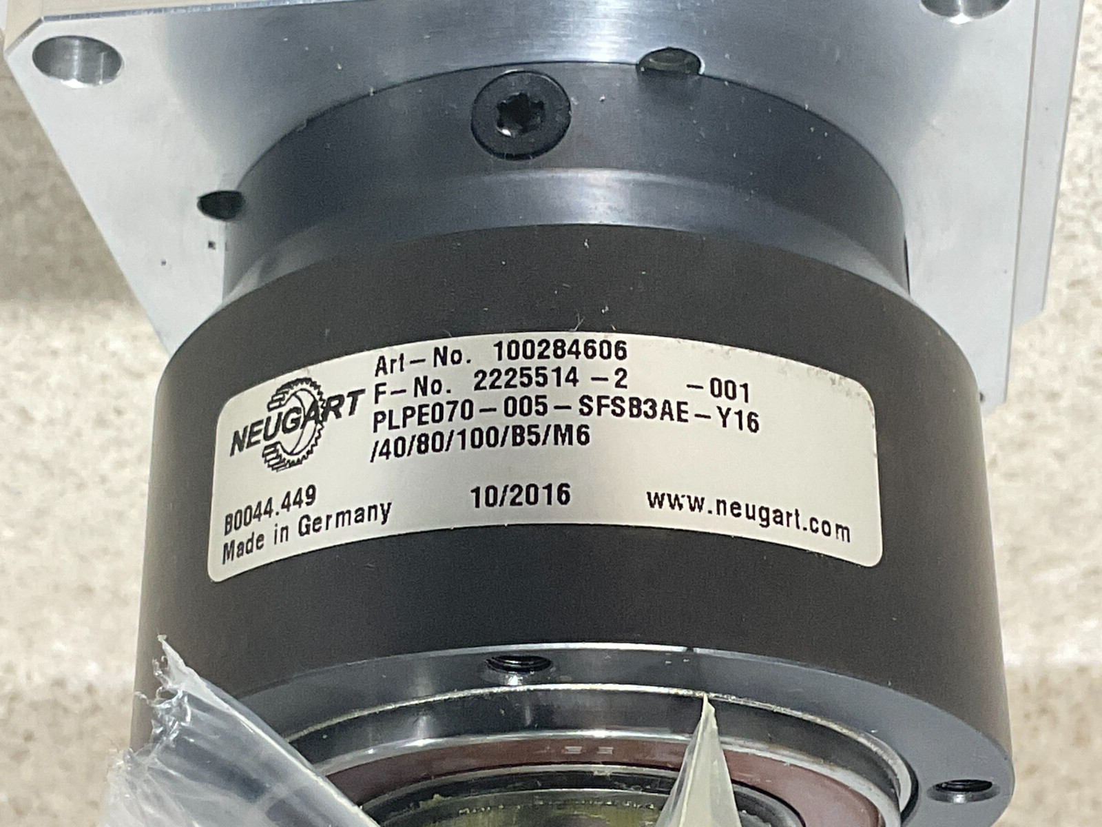 Neugart PLPE070-005-SFSB3AE-Y16/40180/100/M6 NEW