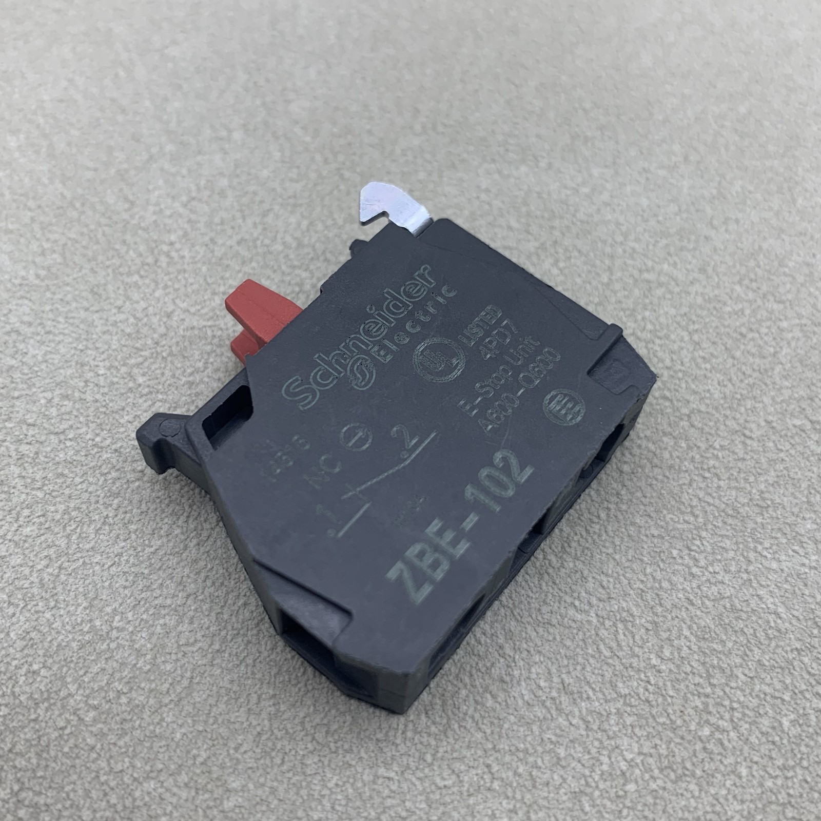 NEW ZBE-102 For Schneider Electric ZBE102 Free Shipping US