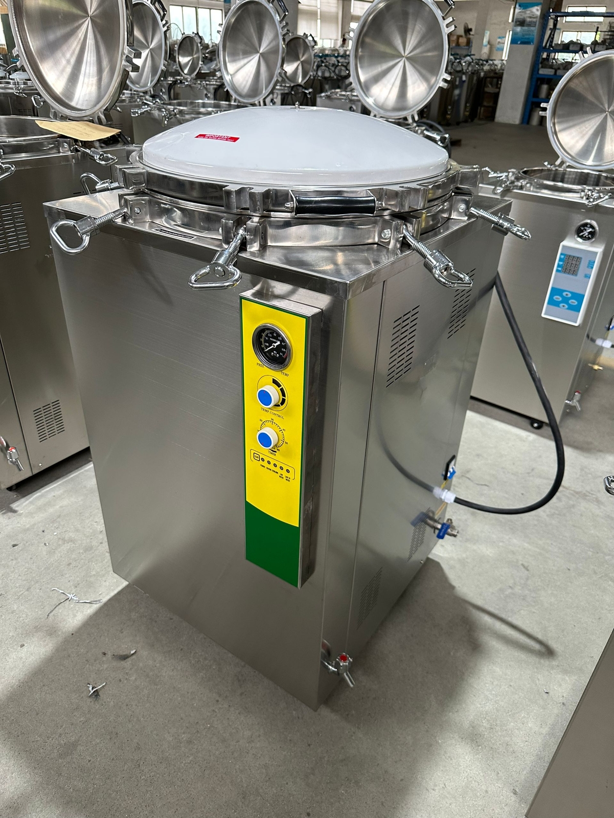 35L Flip-top High Pressure ELECTRIC-HEATED VERTICAL Steam Sterilizer LS-35LJ CE