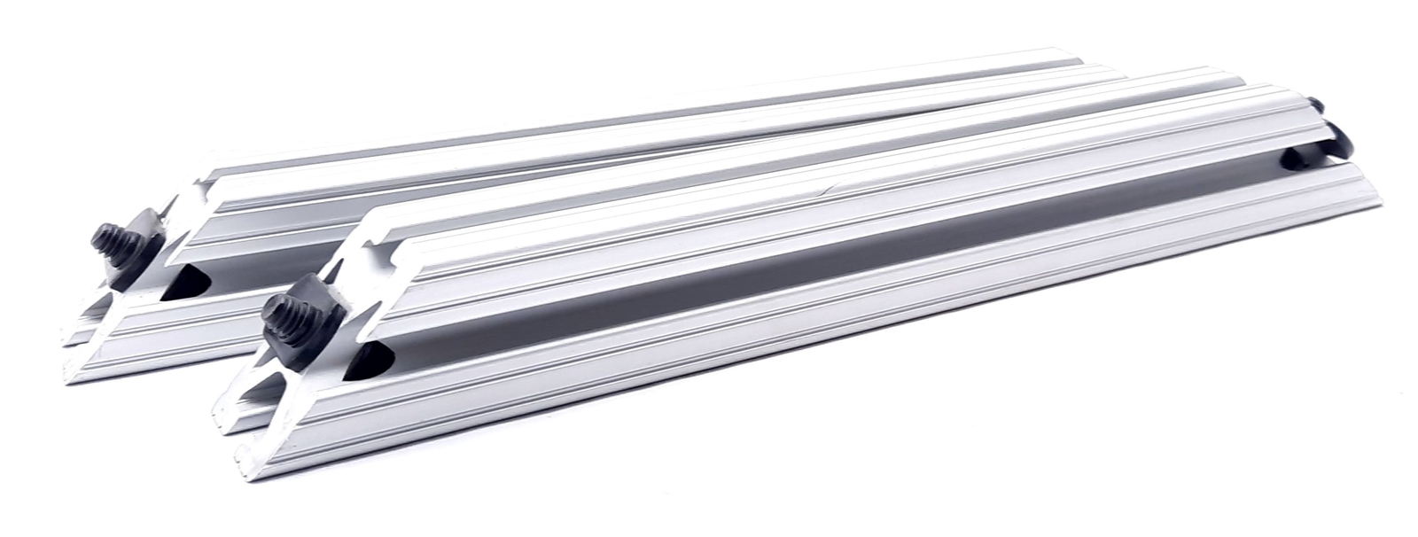 Lot of 2 80/20 2535 45 Degree Support Series 15, 1.5″ x 1.5″ x 12″