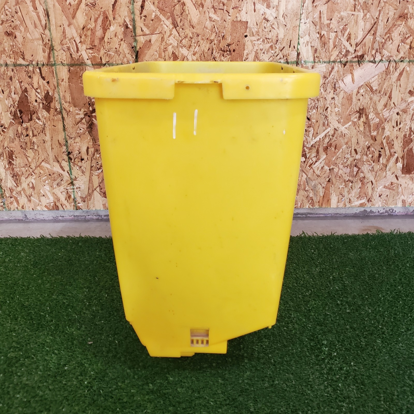 Used Seed Hopper fits John Deere 1750 1760 1780 7200 7300 AA37995 1.6