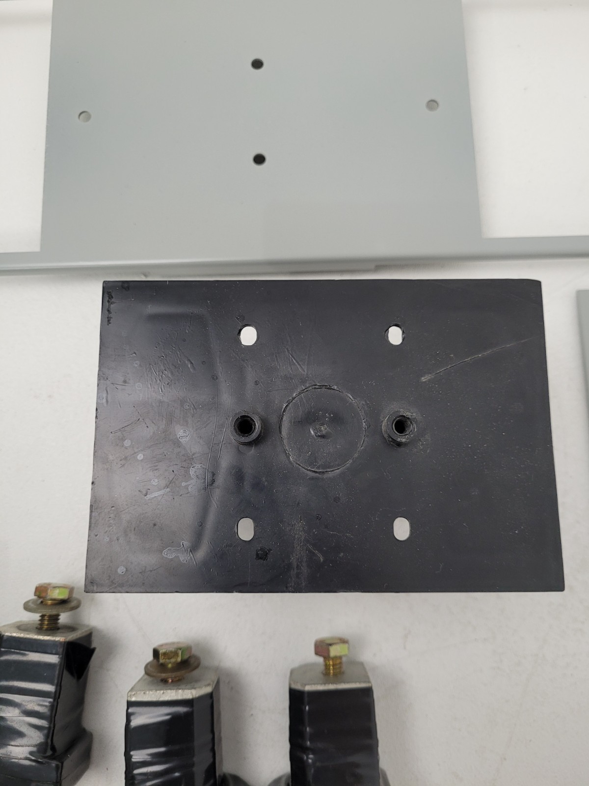 SGD1K GE SGDA Mounting Hardware Kit With 27″ Twin cover plate/ For APNB Spectra
