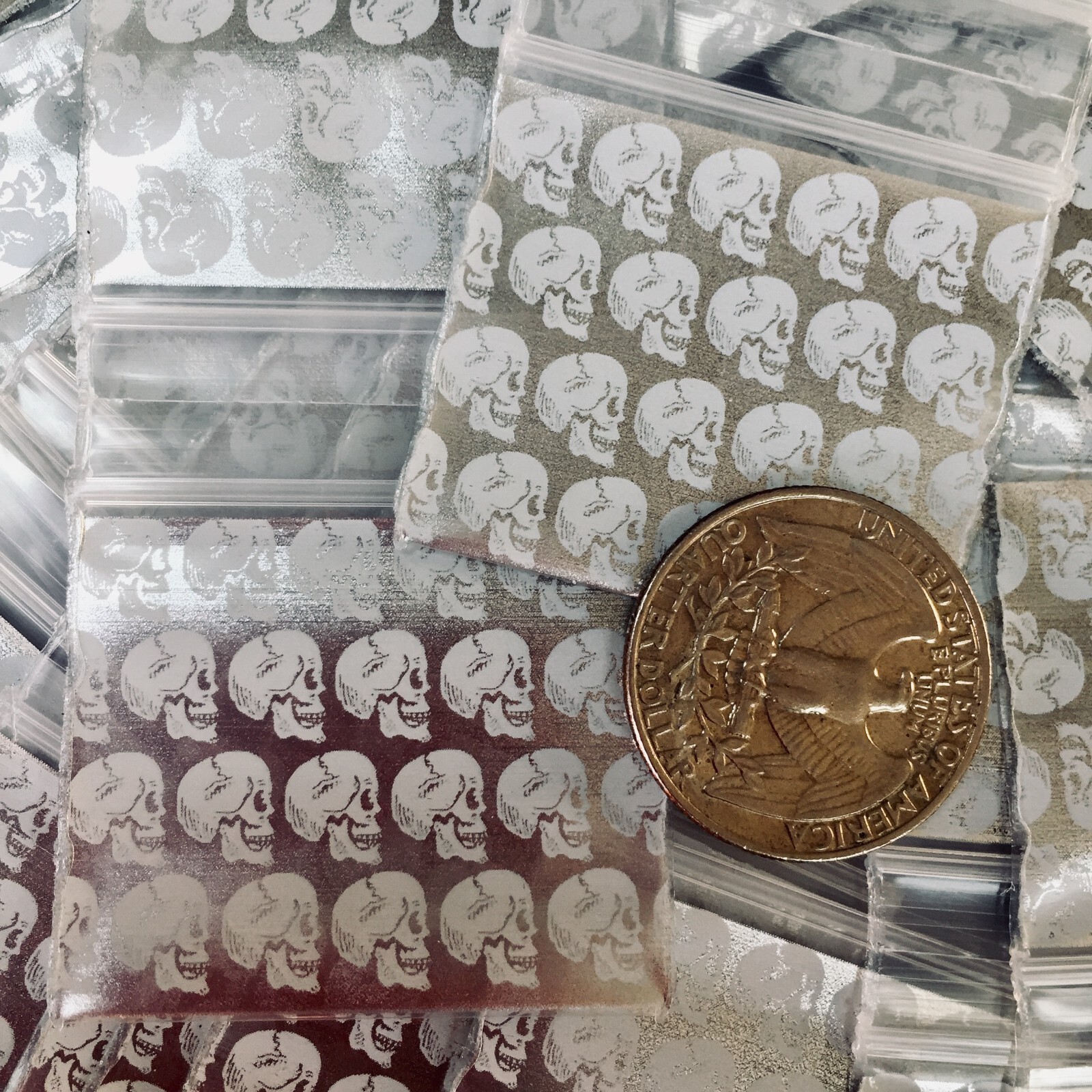 2 MIL15125 1.5″ X 1.25″ ZipSeal BAGS COLOR/900 + DESIGN/100=1000PCS, ?Details?