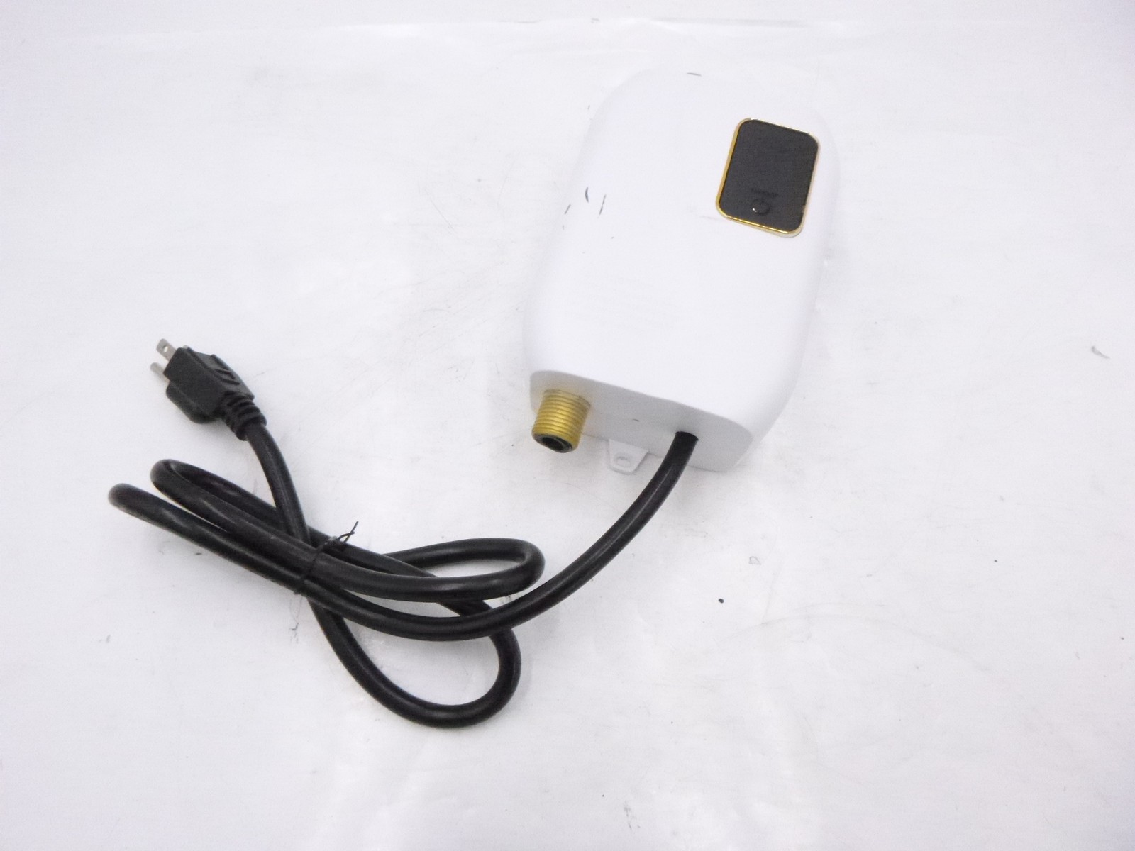 XY-FC 3000W 50-60Hz AC110V Mini Electric Tankless Water Heater Under Sink