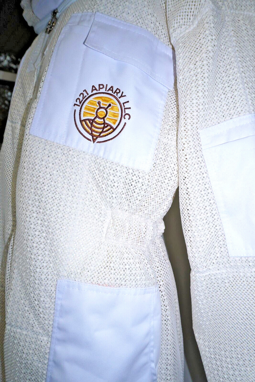 BEEKEEPING SUIT , Unisex 3 Layers Ventilated White – MEDIUM SIZE