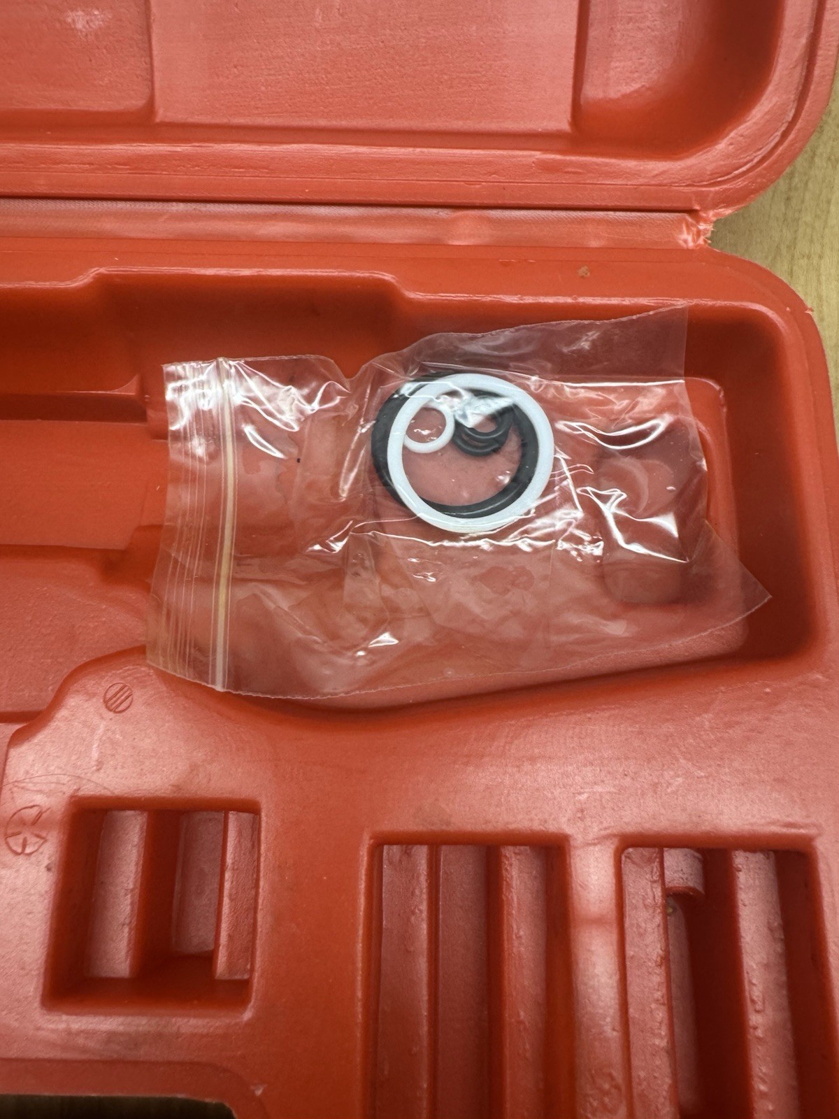 Muzata Hydraulic Hand Crimper Tool for Cable With Hard Side Carry Case 1/8”