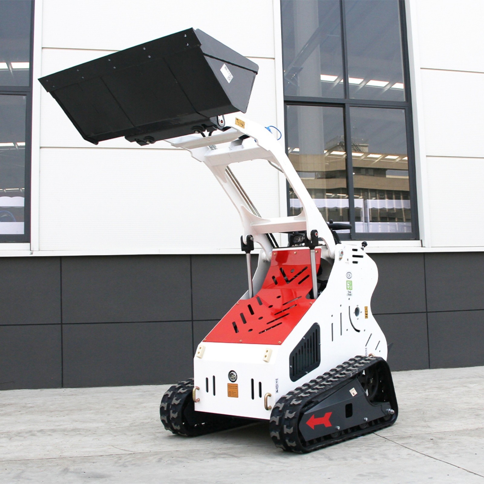 15 HP Mini Skid Steer Loader B&S Hydraulic System Electric Start W/ 7 Attachment