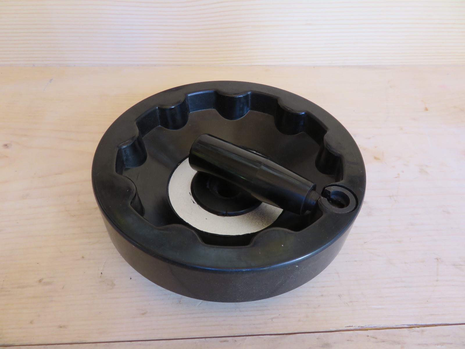 6 5/16″ Plastic Handwheel w/Solid Web and Revolving and Folding Handle (#99-C-2)