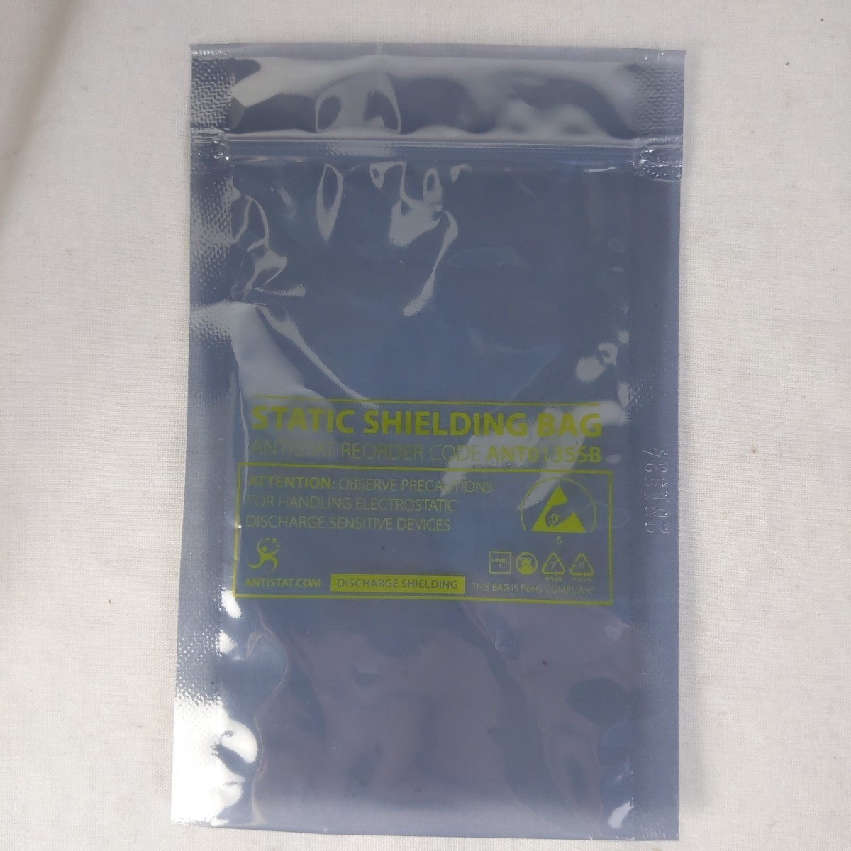 Lot of 1900 – 3×5 Anti-Static ESD Shielding Silver Zip-Lock Reclosable Bags