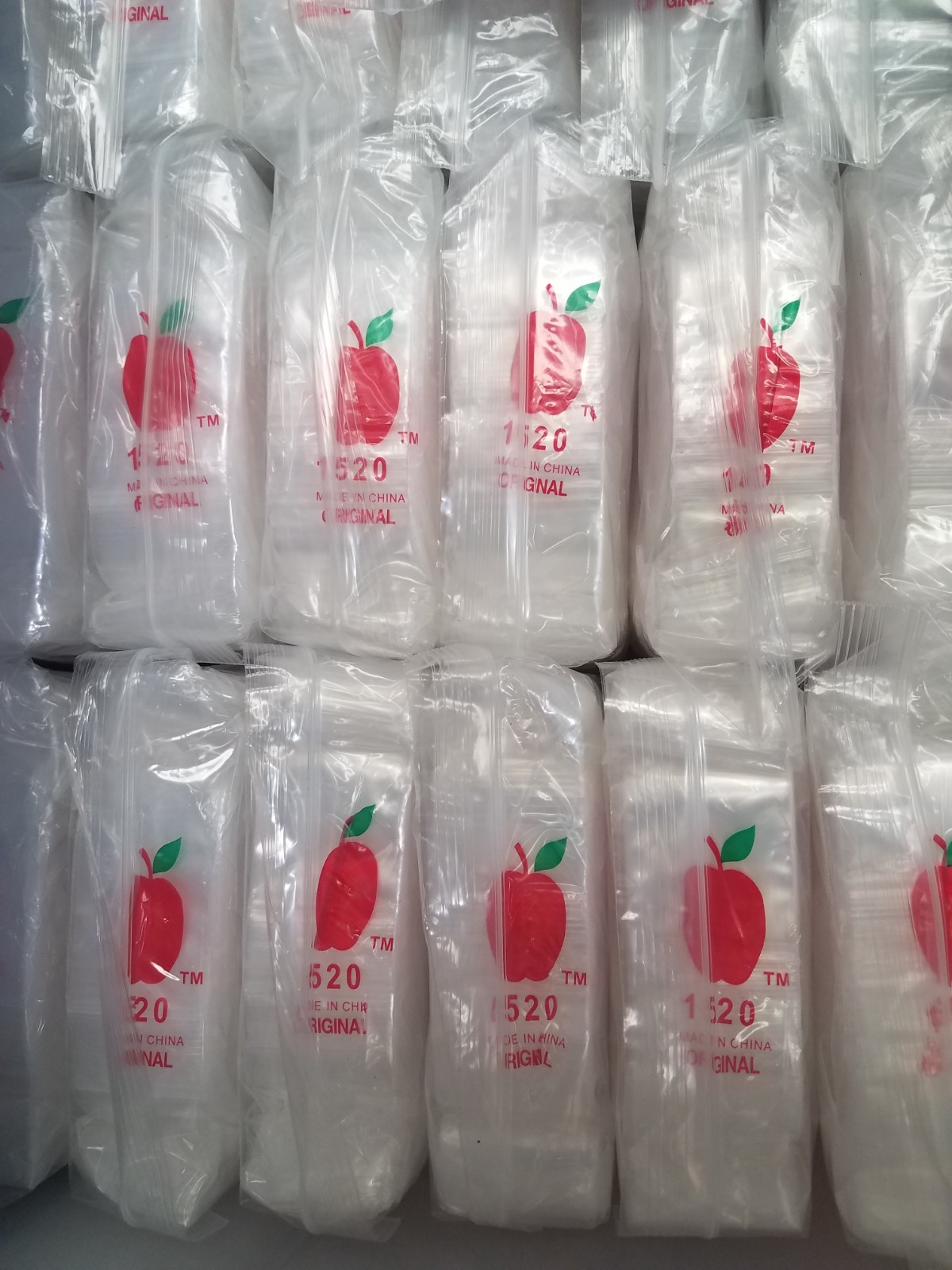 CLEAR Apple Bags Liquidation 1000 bags, 10,000 bags, 50k bags (CHOOSE SIZE)