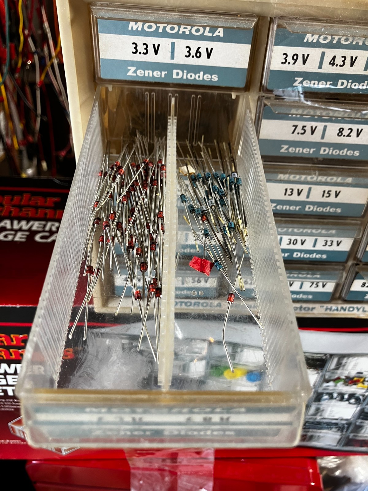 Motorola Zener Diodes Large Assortment 3.3V – 100V – variable count of each