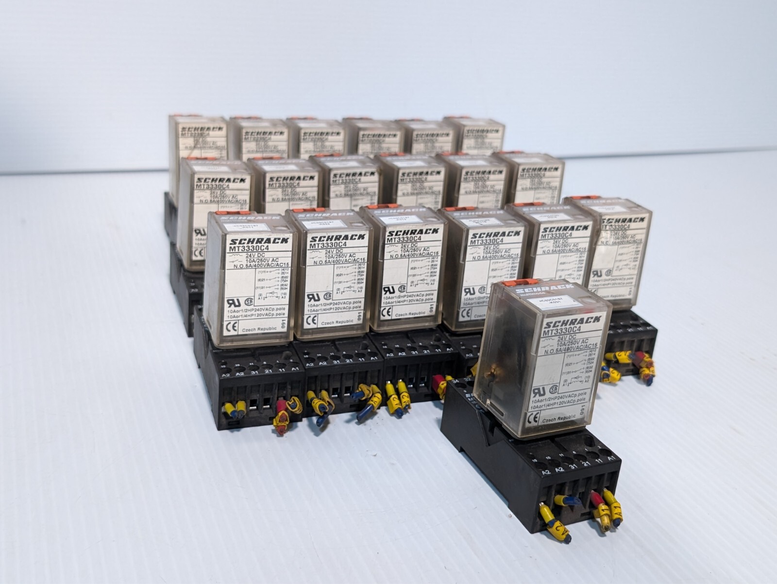 Schrack MT3330C4 relay, 24VDC with Schrack MT78740 relay base as shown