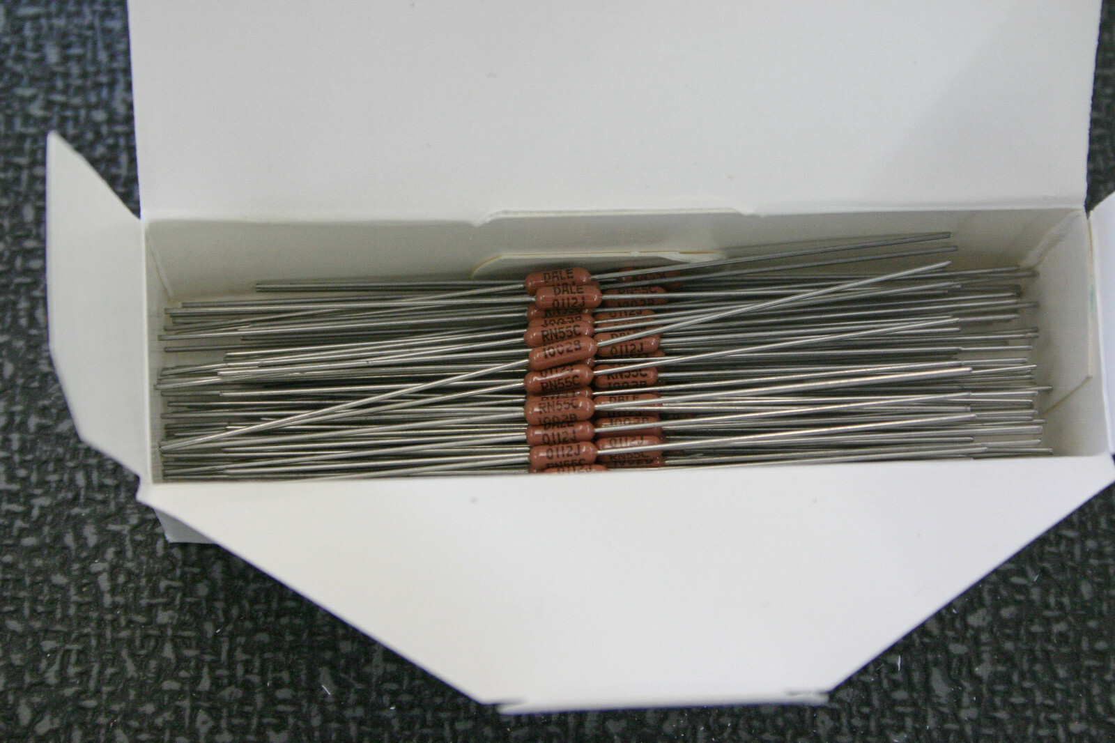 1000 Pieces Vishay Dale RN55C1002B 10K Ohm Resistors 1/10 Watt 0.1% Tolerence