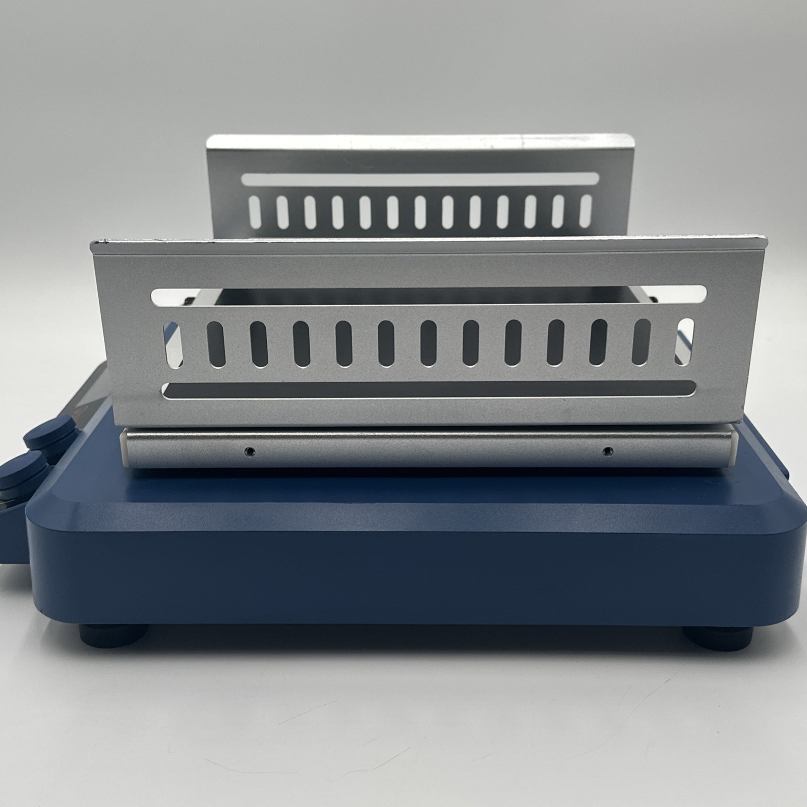 Lab Orbital Shaker Linear Orbital Digital 20-500RPM Base Platform ONLY untested