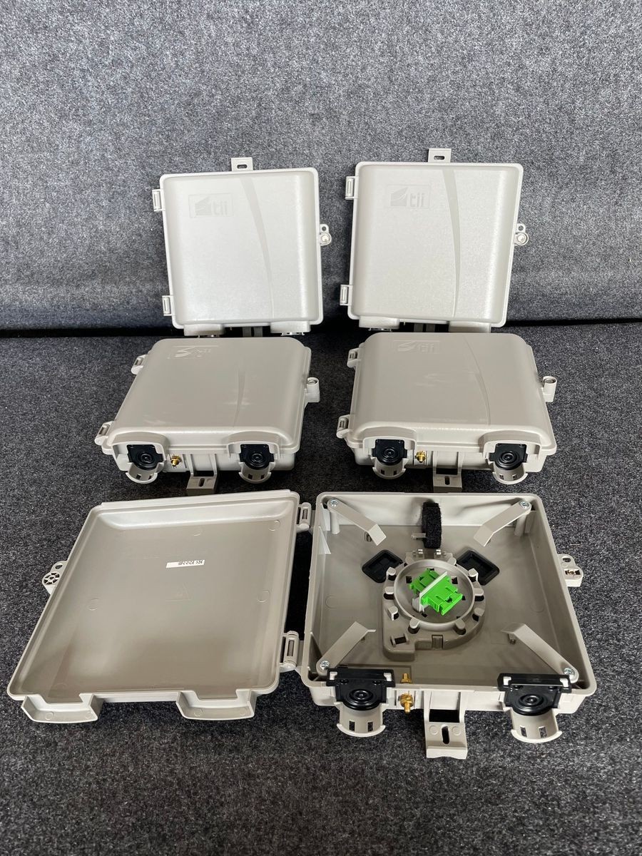 TII TECHNOLOGIES 506F Series Fiber Interface Device/Slack Storage Unit Qty 5