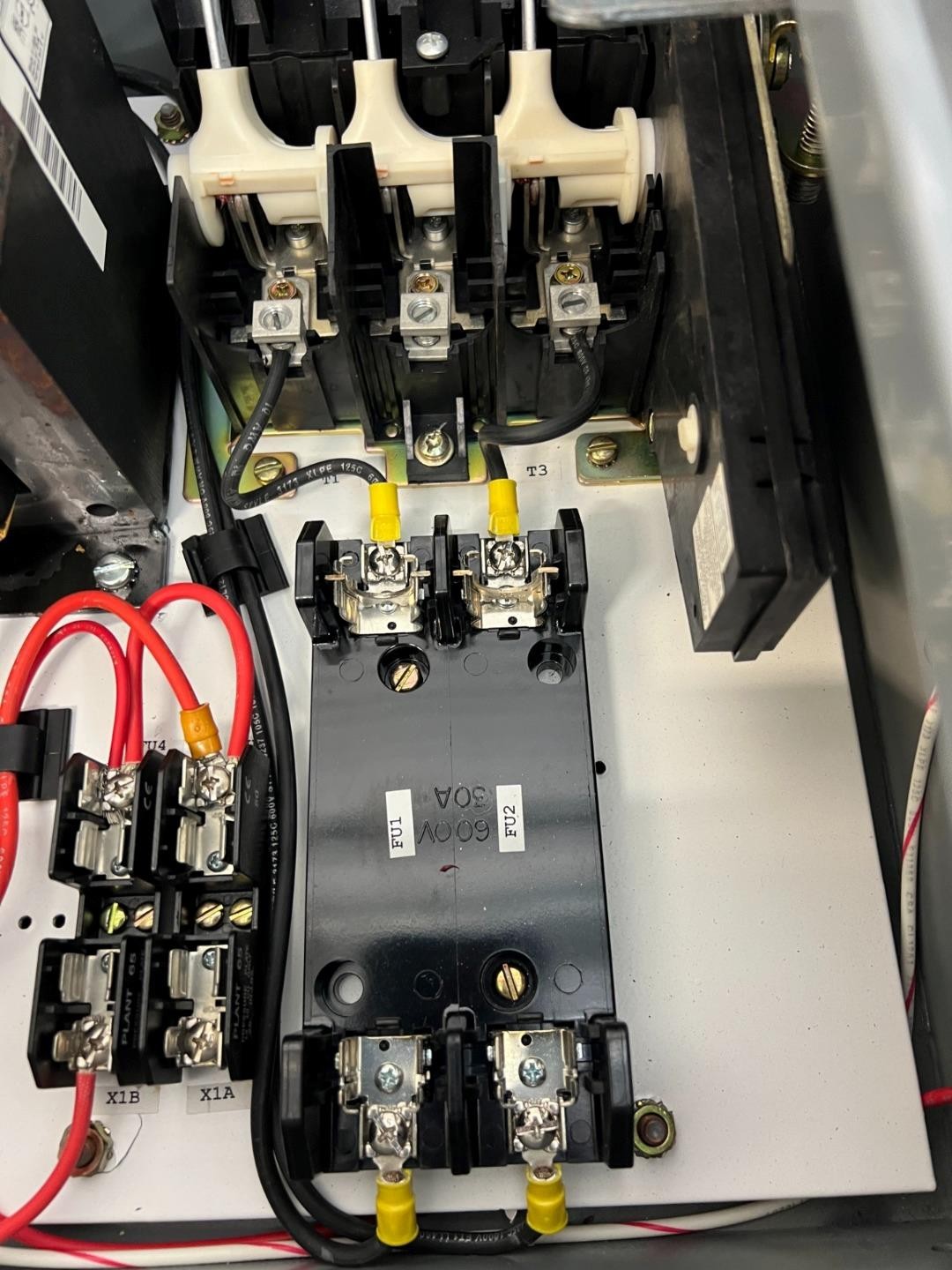 Square D SK2000A3, Transformer Disconnect With 2 KVA Transformer 9070TD2000D1