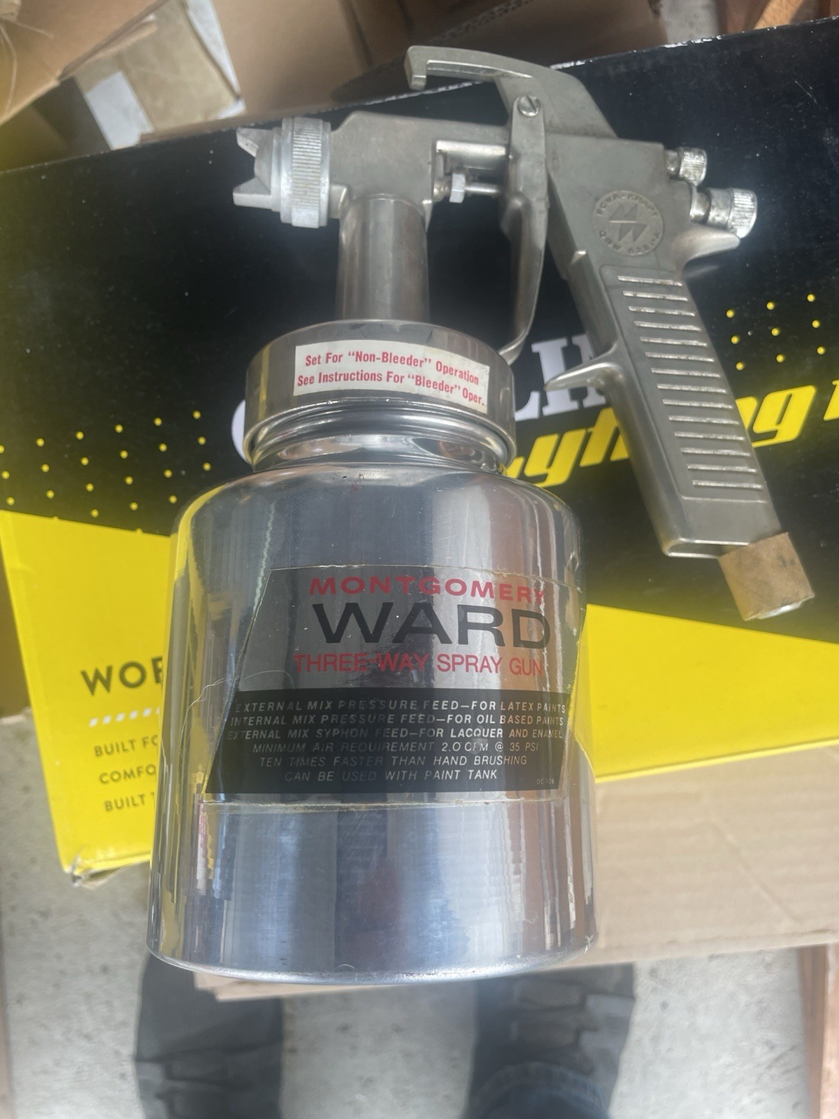 Vintage Montgomery Ward 3 Way Spray Gun