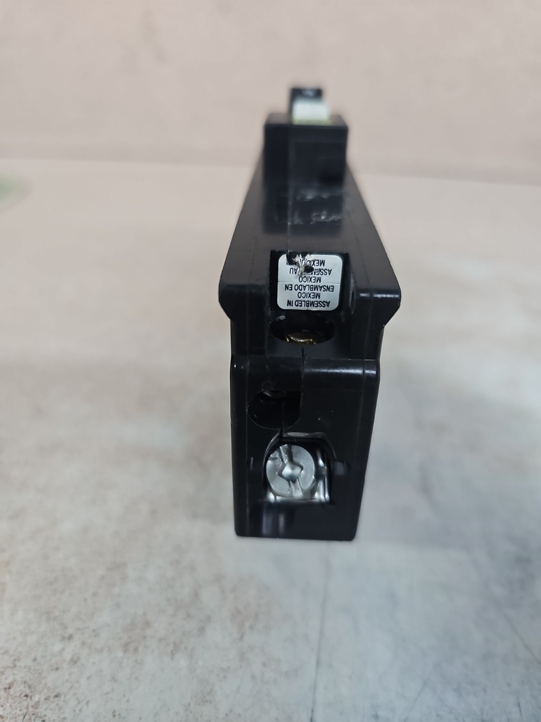 Square D HOM115PCAFI Circuit Breaker AFCI 15A 1-Pole 120V See pics