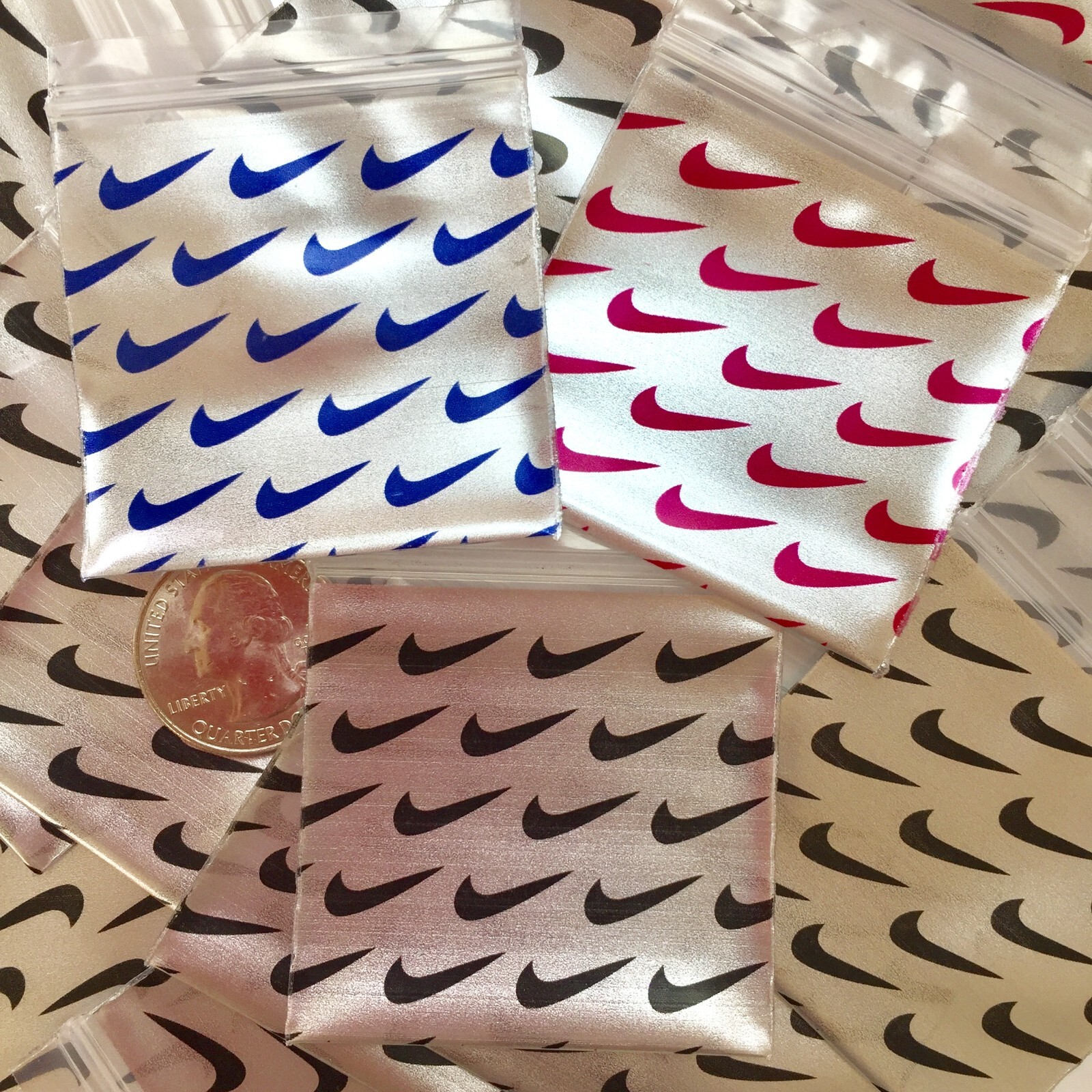 BaggiesSince1987 – 2020 Design Zip Bags Metallic 50 DSN Mix 500PCS, READ DETAILS