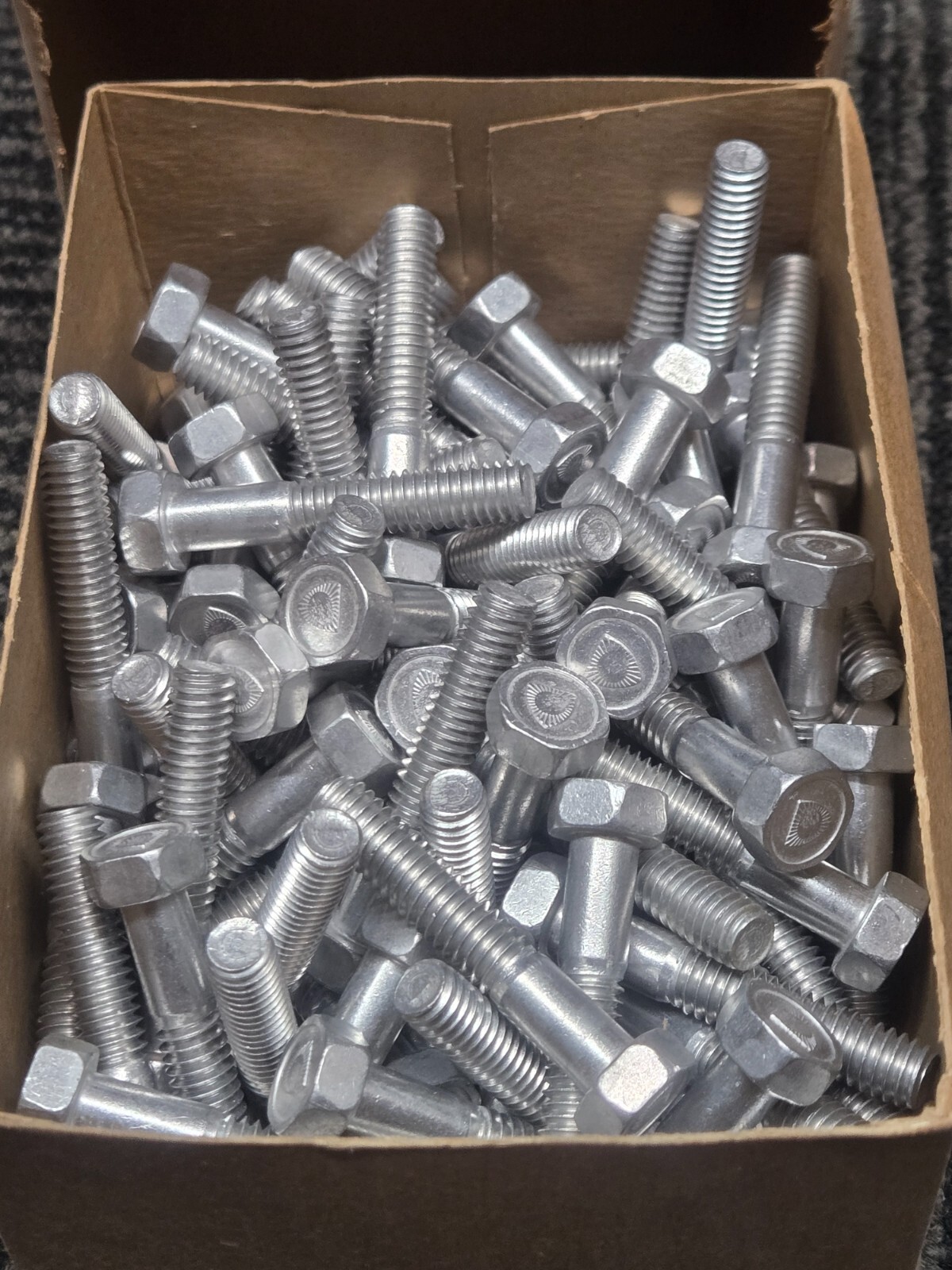 Alcoa Aluminum 5/16″x 2 1/4″ Bolts 100 Pieces NIB. **TS