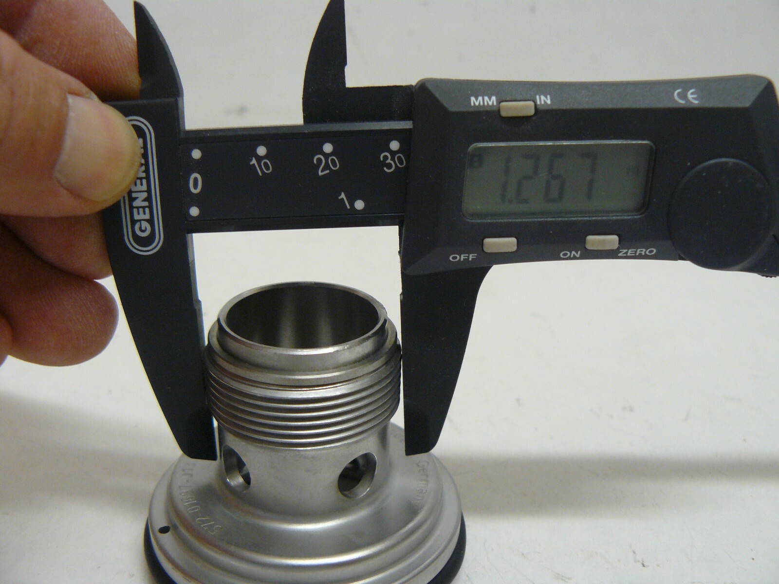 ALCOA 572-01697-013 CAPPING CHUCK NEW