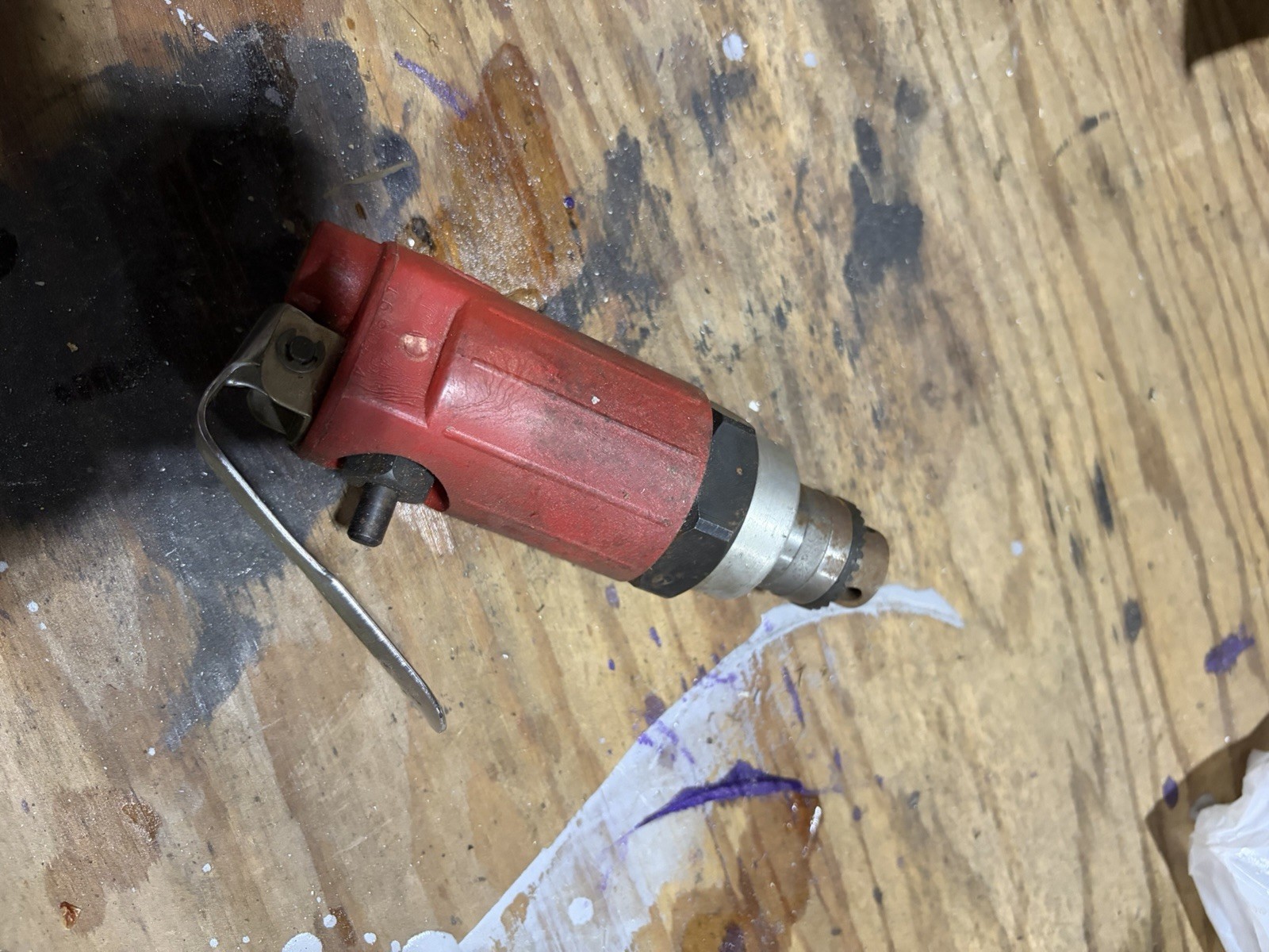 Mac tools Red Pneumatic Air Drill w/ Lever Trigger and Chuck
