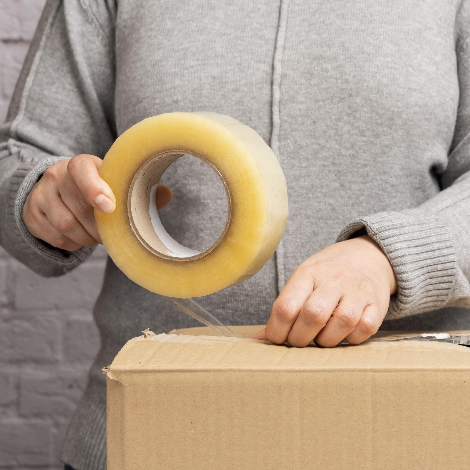 Clear Carton Sealing Tape – 2″ x 110 Yards, 2.5 Mil Shipping Box Tape [36 Pcs]