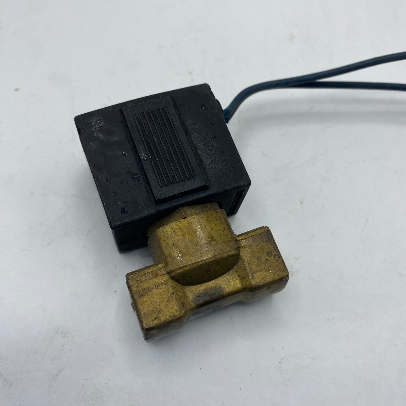 SMC VX2130 Solenoid Valve 2-Port Direct Operated for Air Water Oil ✅