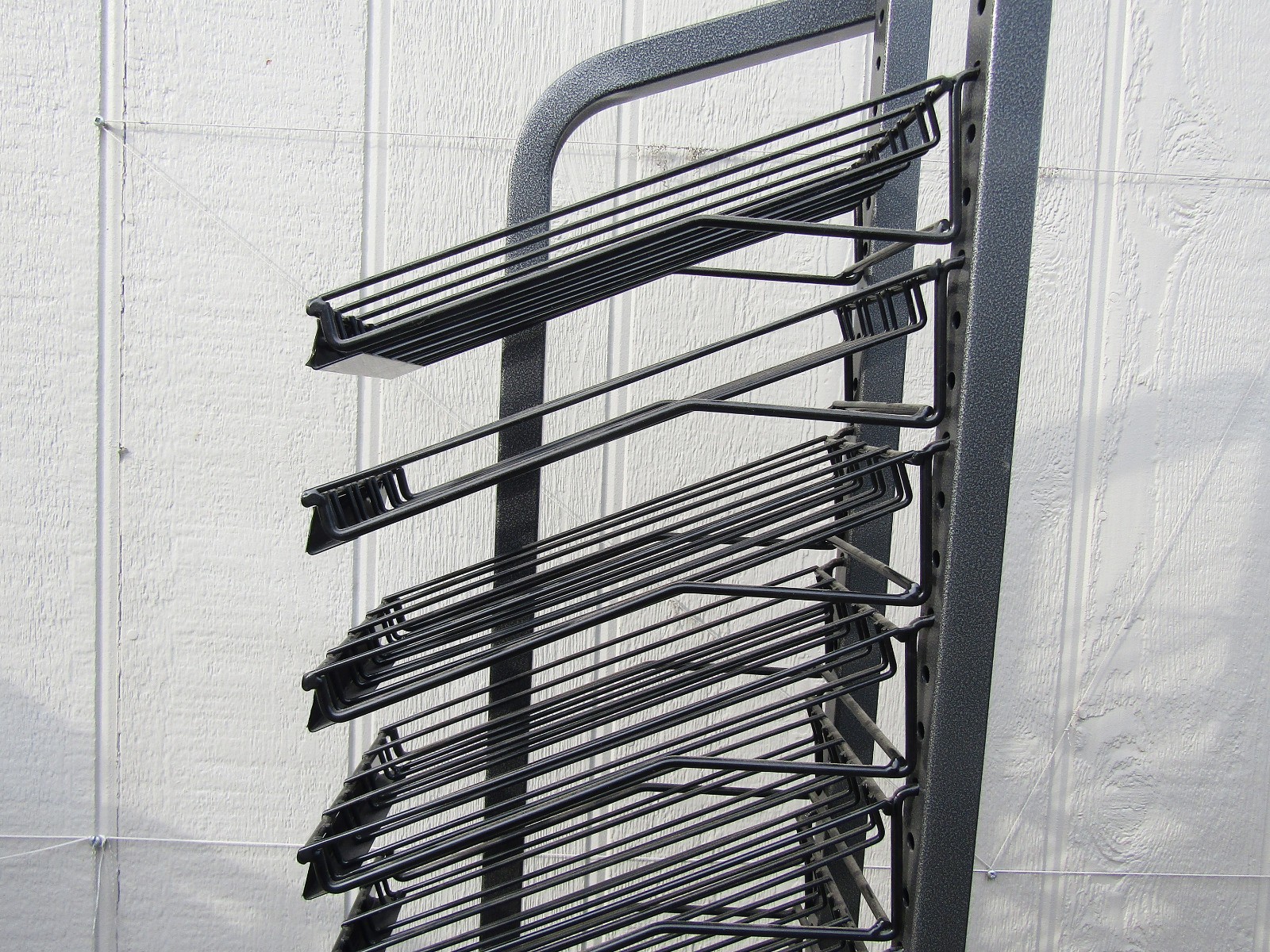 Retail Floor Display Rack – Citadel Colour – 15 Wire Baskets – Austin, TX Pickup