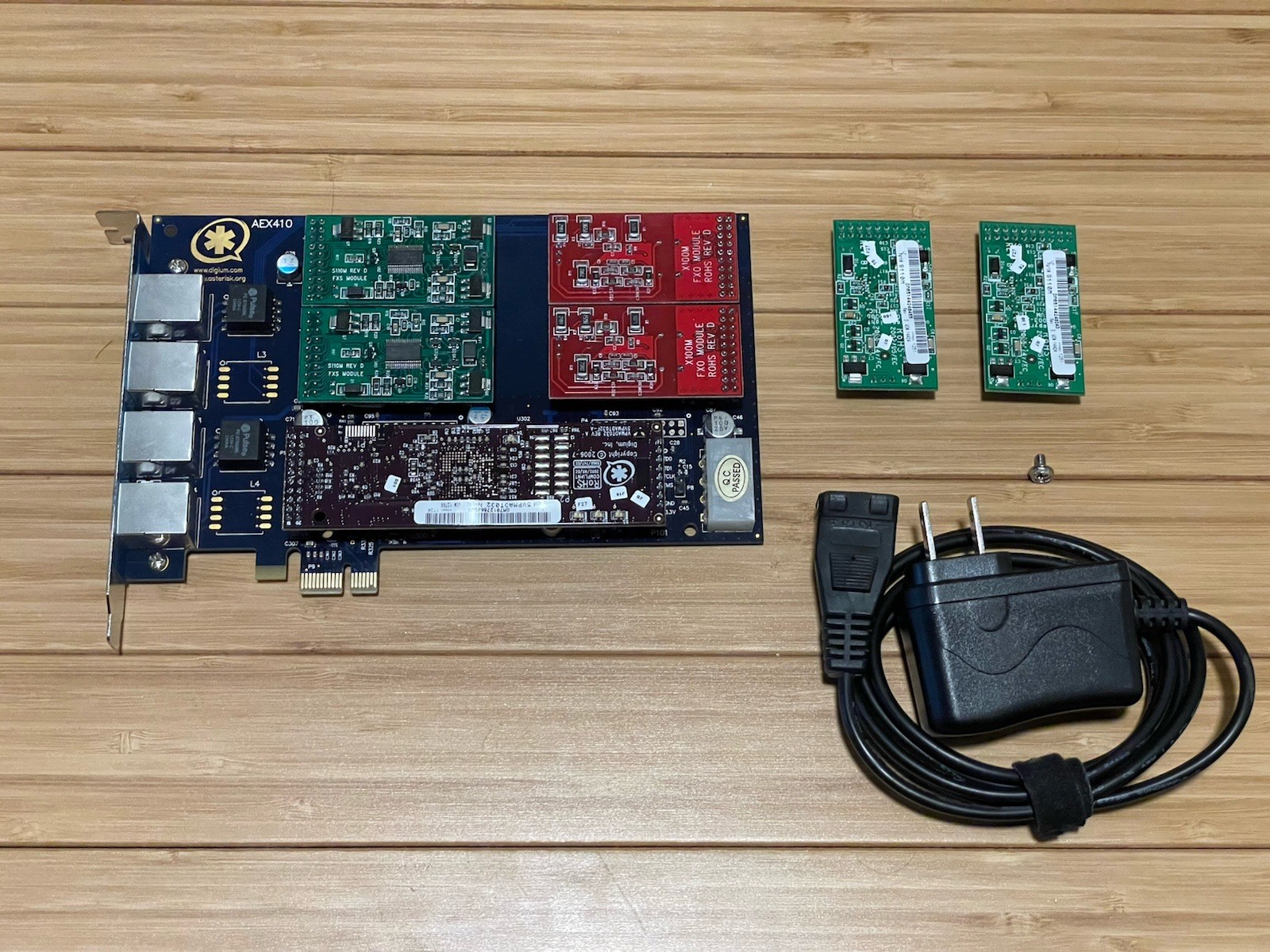 Digium AEX410 4-Port TDM PCIe Card, 4x S100M, 2x X100M, 5VPMADT032
