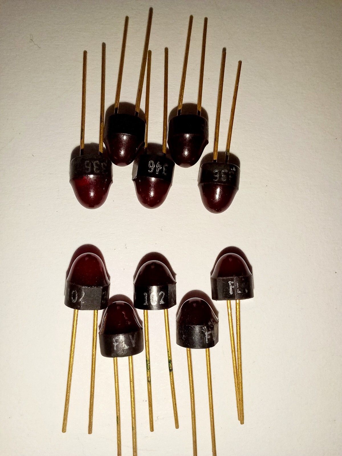 LOT OF 10* LED, FLV102, FAIRCHILD, Visible Lamp, RED Diffused, 50 mA, Gold Leads