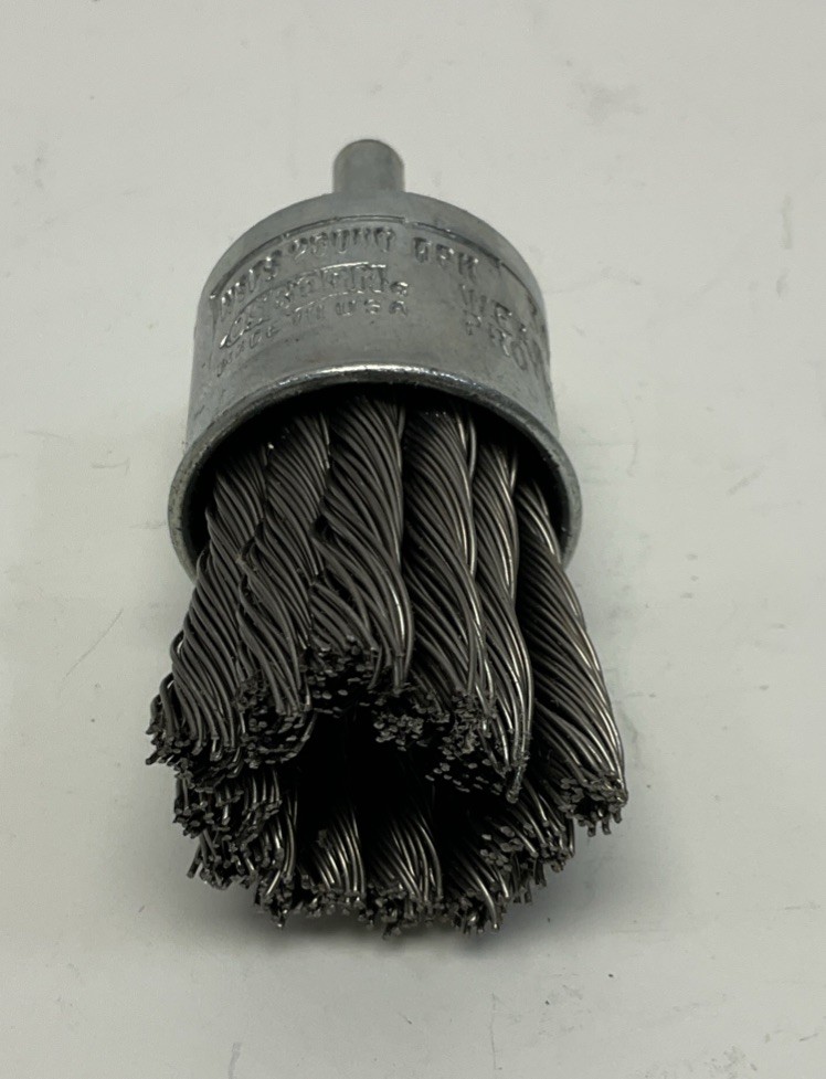 OSBORN Steel Bristle Knotted End Brush 1″ RUFTUF .020 Wire 1/4″ Stem – (RE201)