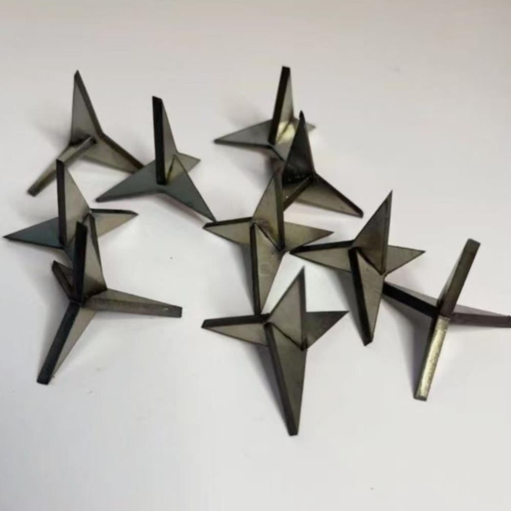 Tire Puncture Spikes Heavy Portable Duty Carbon Steel Triangle Road Spikes 50PCS