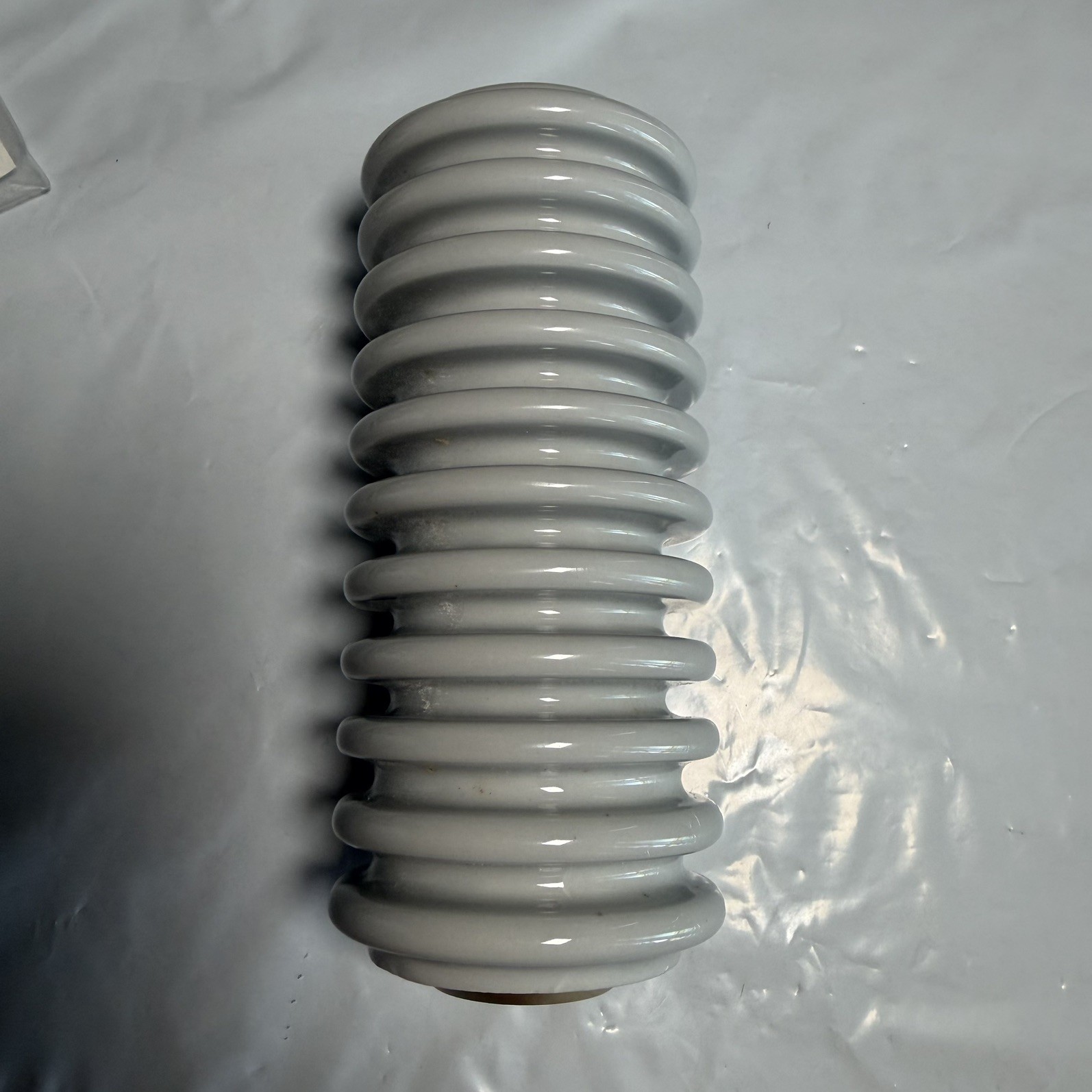 Meister International Bus Insulator6”x2 .5”