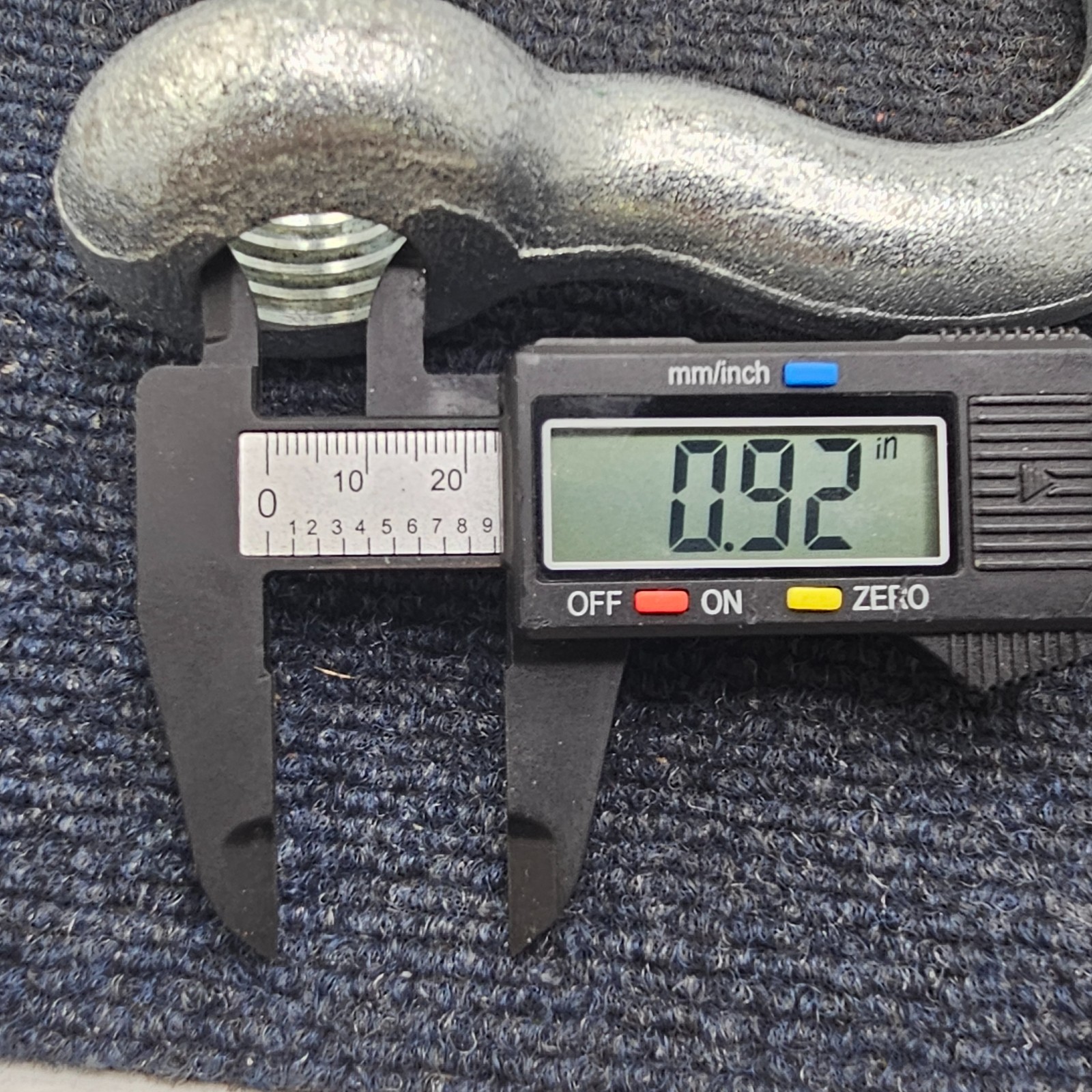WLL 6-1/2 Ton 7/8 in. Forged Carbon Steel Shackle Without Pin