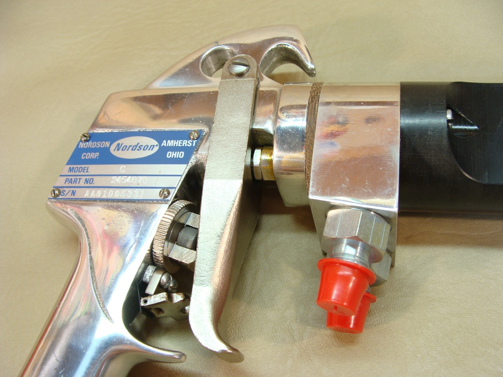 NEW NOS NORDSON Model C electrostatic airless spray gun 245437B