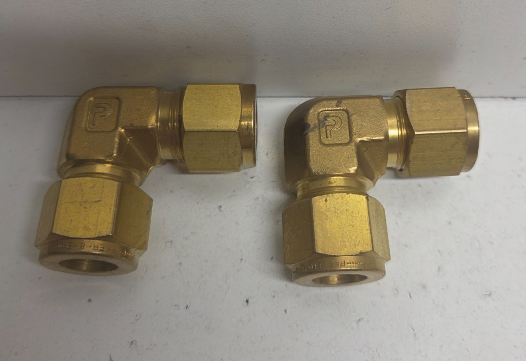 LOT OF 2 NEW NO BOX! PARKER 1/2″ TUBE OD BRASS UNION ELBOWS 8-8 EBZ-B