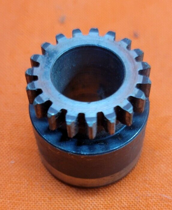 UNBRANDED 3 JAW MANUAL LATHE CHUCK 6-1/4″ DIA. & ACCESSORIES (LOT OF 16)