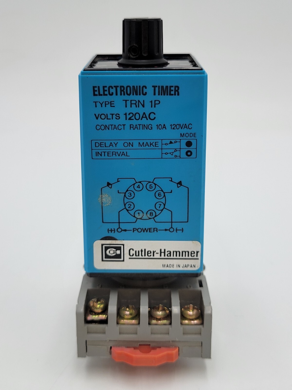 Cutler-Hammer TRN1P Electronic Timer 10A 120VAC 0-5 Min with D3PA2 Socket Base